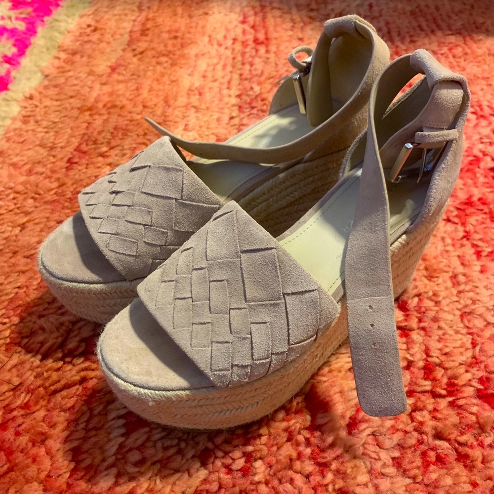 Marc Fisher Tan Wedges